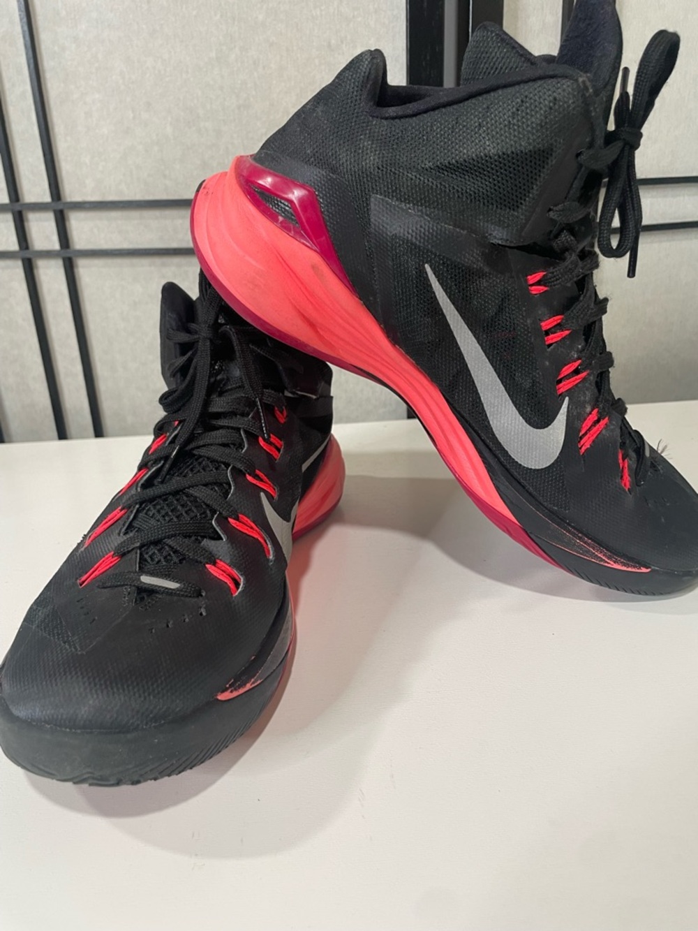 2014 Nike Hyperdunk Black Pink Coral Basketball 654252-001  Size 9.5 - Picture 2 of 8
